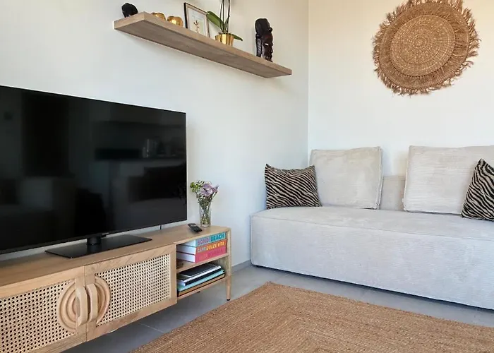 Uitzicht Luxe Met Ruim Terras Zwembad & Gym Oostende