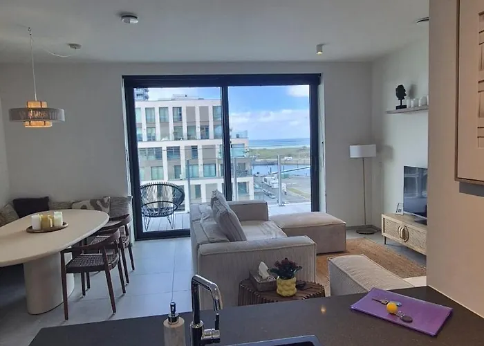 Apartment Uitzicht Luxe Met Ruim Terras Zwembad & Gym