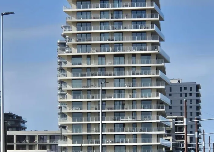 Uitzicht Luxe Met Ruim Terras Zwembad & Gym Apartment *