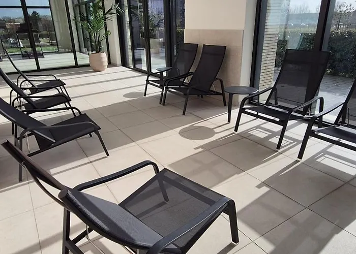 Uitzicht Luxe Met Ruim Terras Zwembad & Gym Apartment *